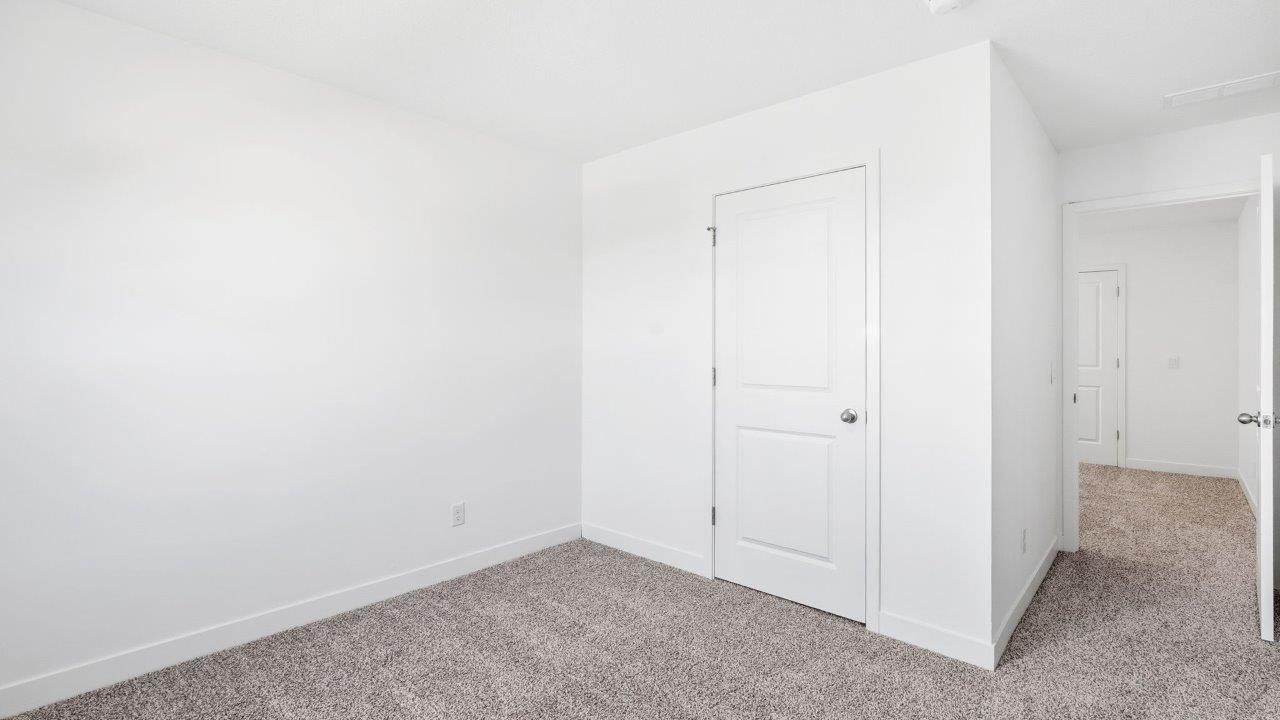 whispering pines portsmouth bedroom 2