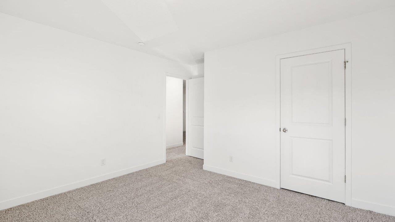 whispering pines portsmouth bedroom 3