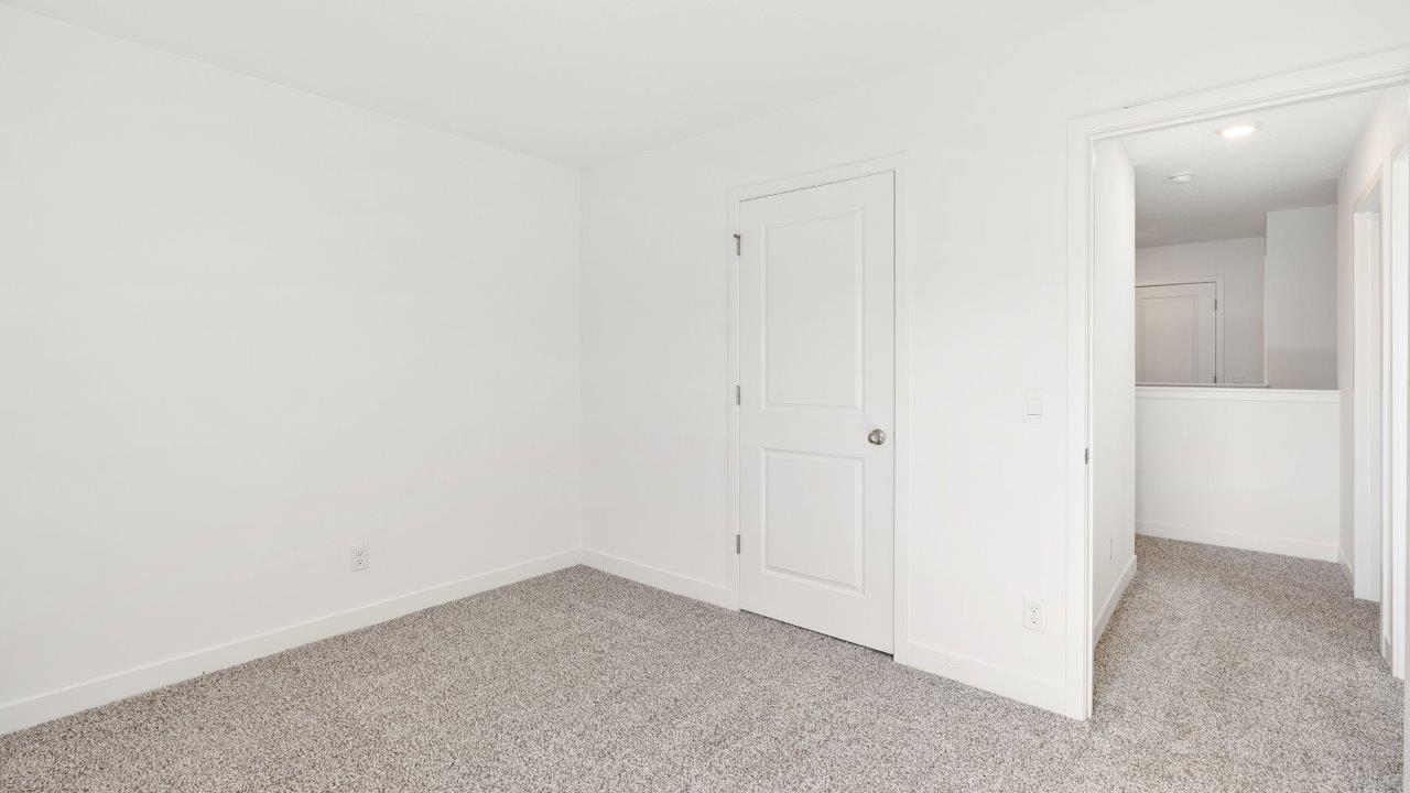 whispering pines portsmouth bedroom 4