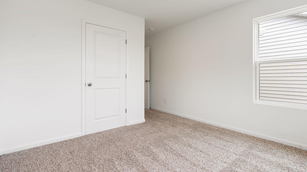 whispering pines portsmouth bedroom 3