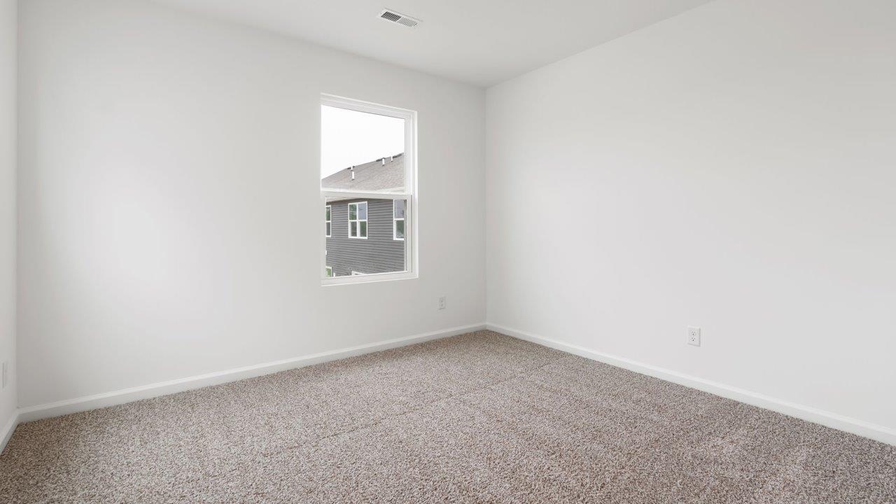 whispering pines portsmouth bedroom 4
