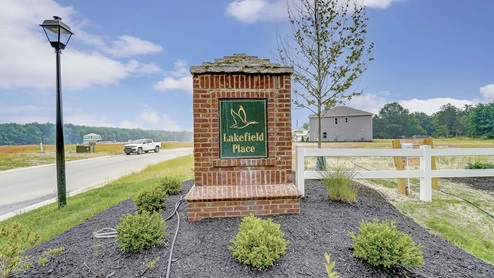 Lakefield sign