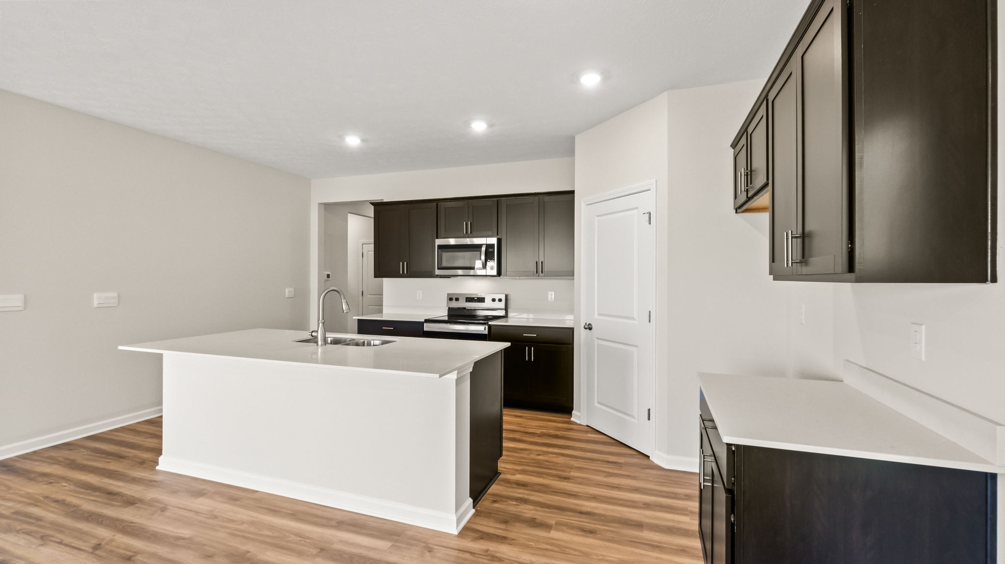 full kitchen