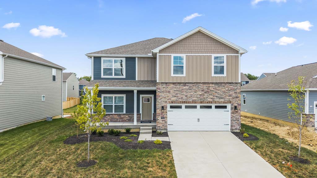 Henley plan home image in wenger village.