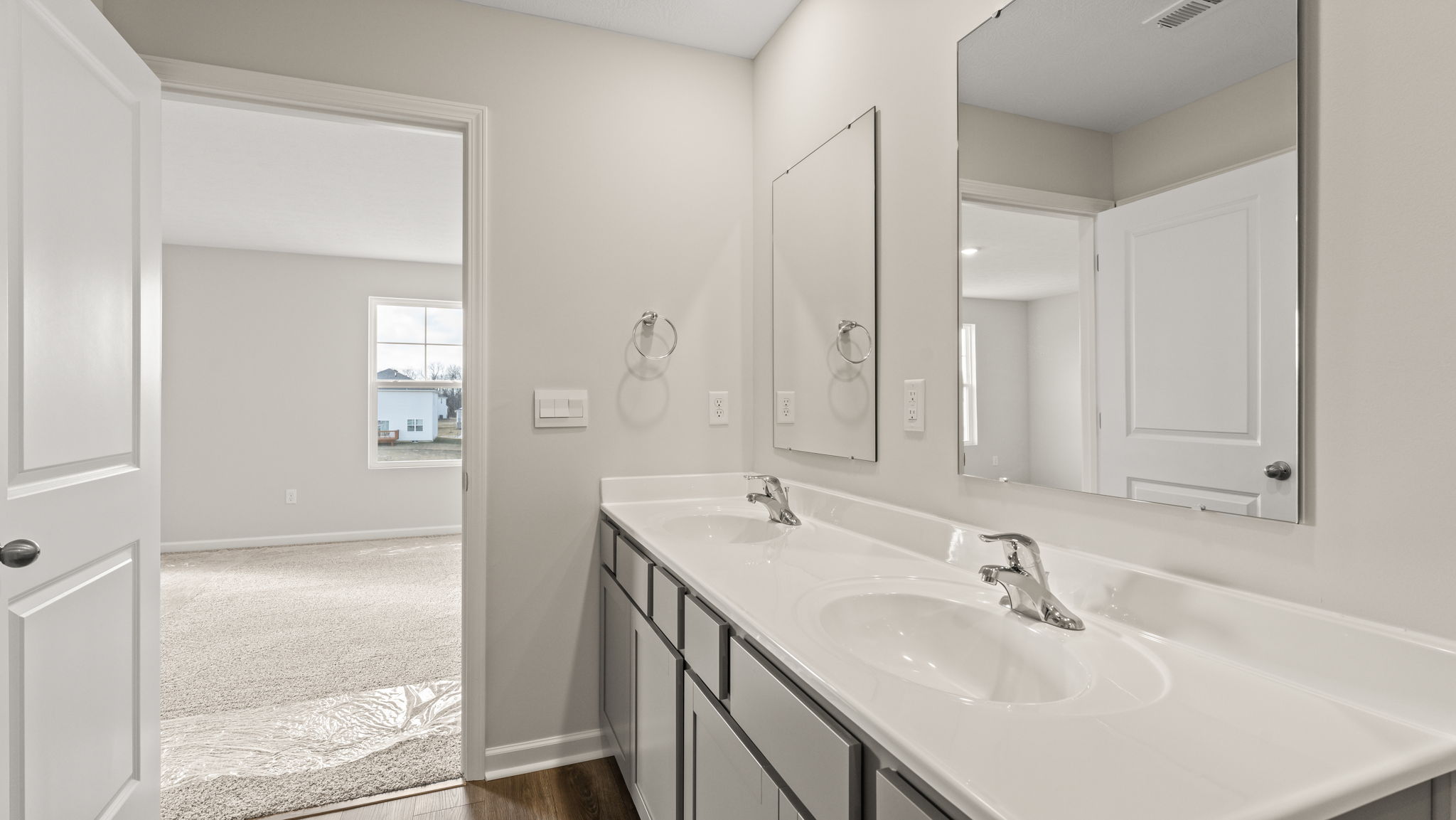 Closeup of dual-vanity sink