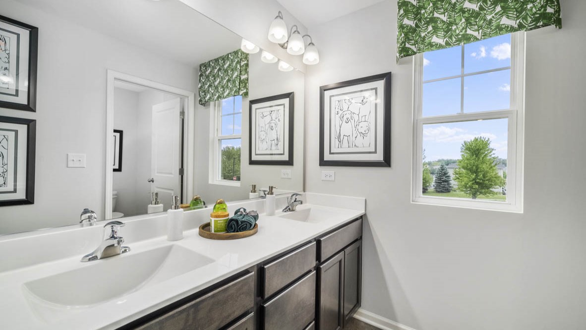 Henley_Express_Wenger_village