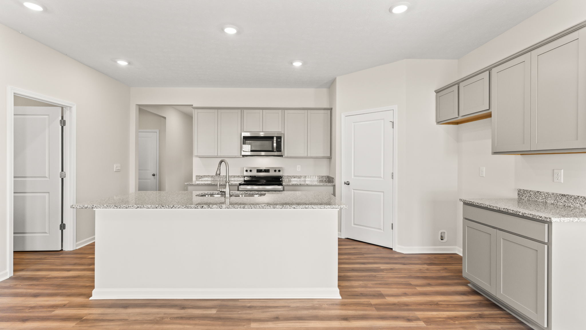 Direct image of kitchen