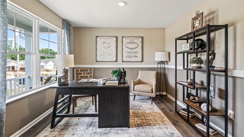 122_Ashburn_Woods_New_Richmond_OH_Model_photos_office