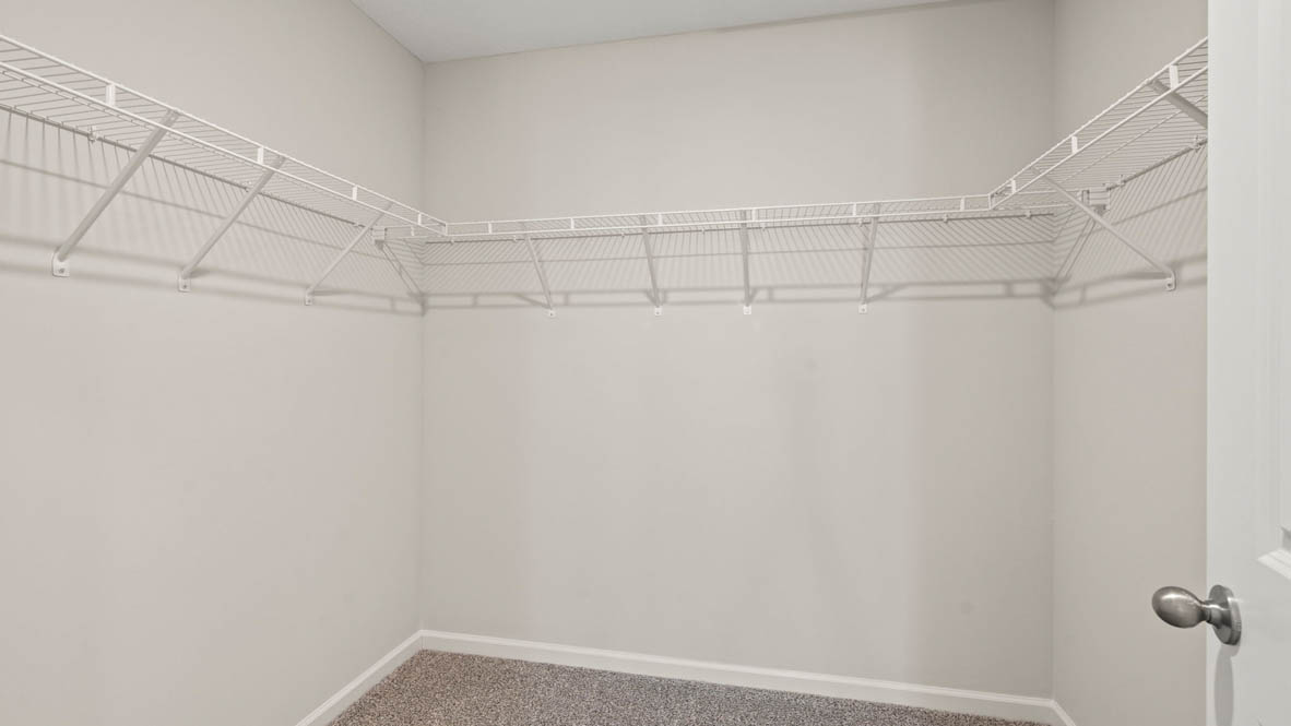 Walkin closet.