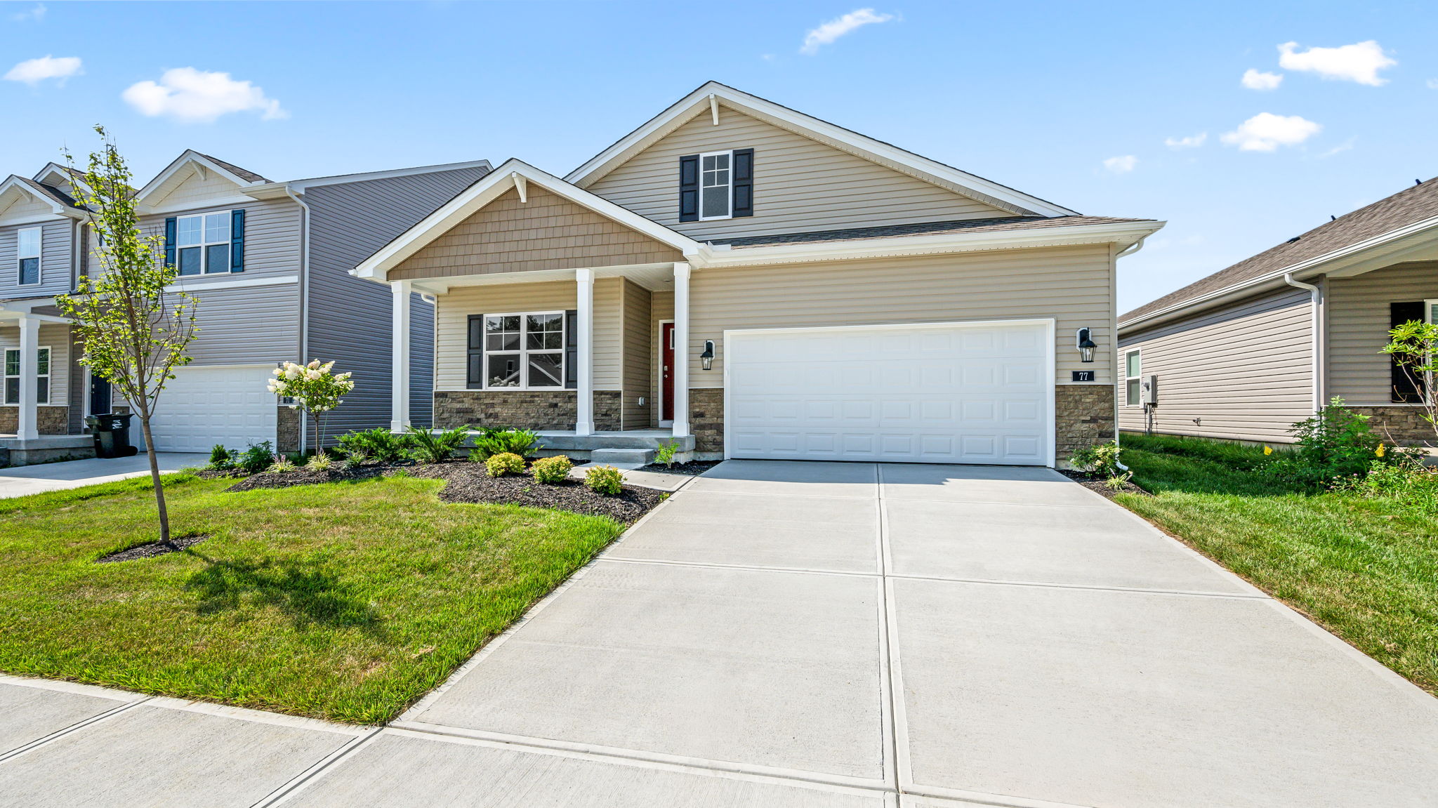 77 Great Horned Dr exterior
