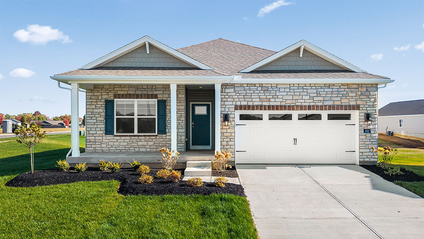 Exterior of  493 Hollywood Blvd