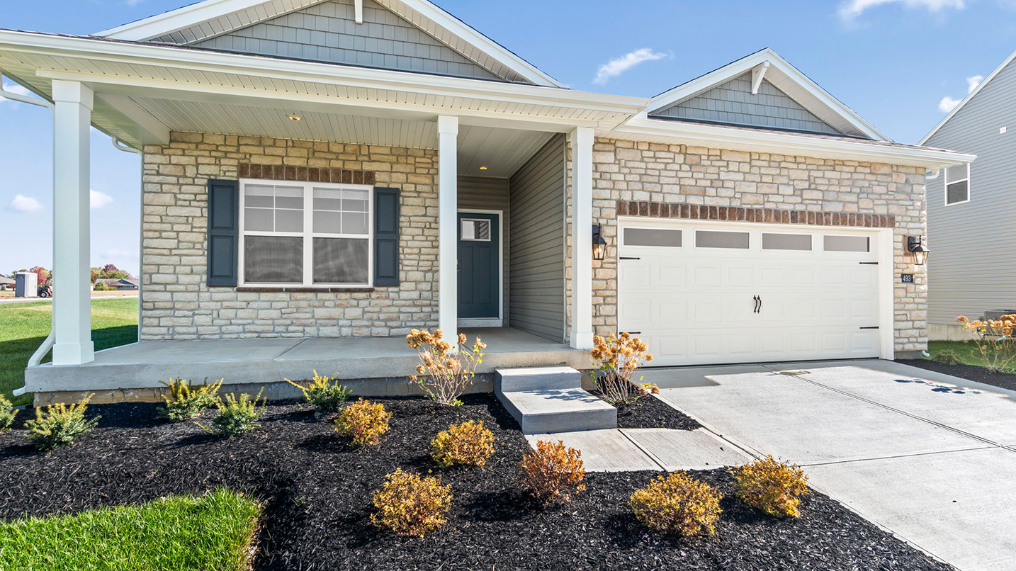 Closeup of 493 hollywood blvd.