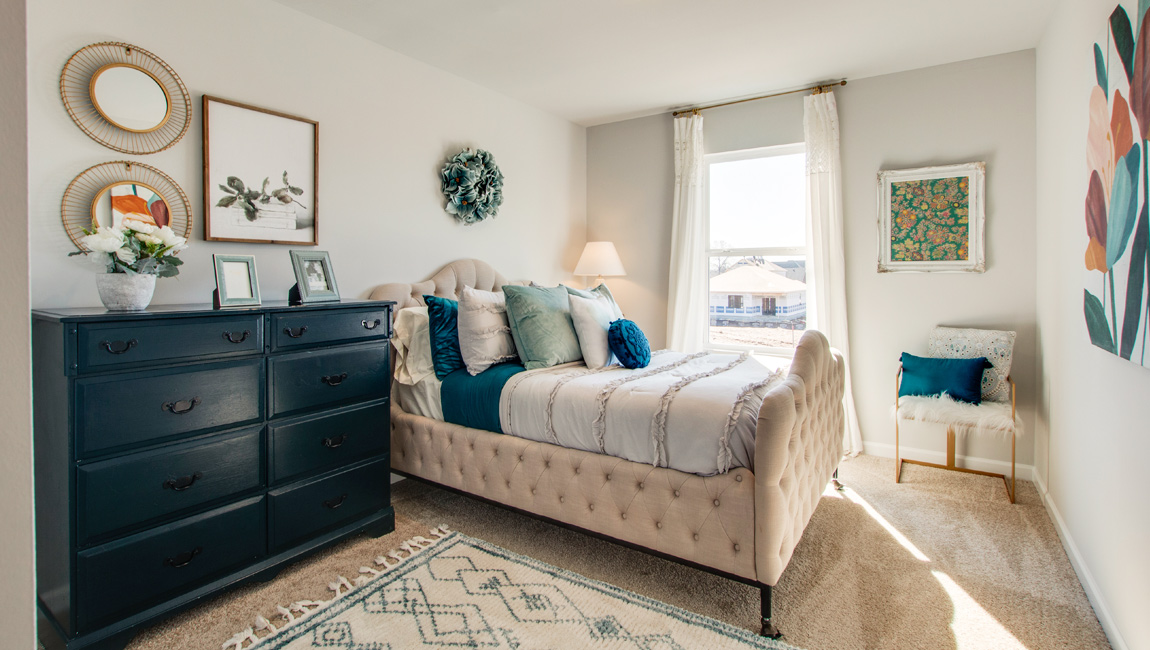 Edmond_floorplan_DRHorton_Wilmington_OH_New_Home_Creekview_bedroom