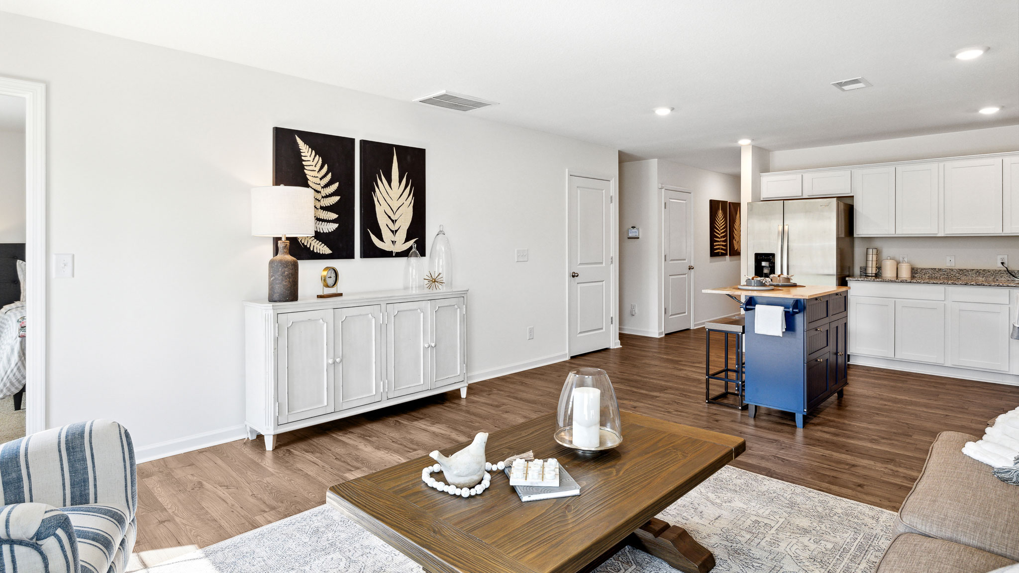 Full living room