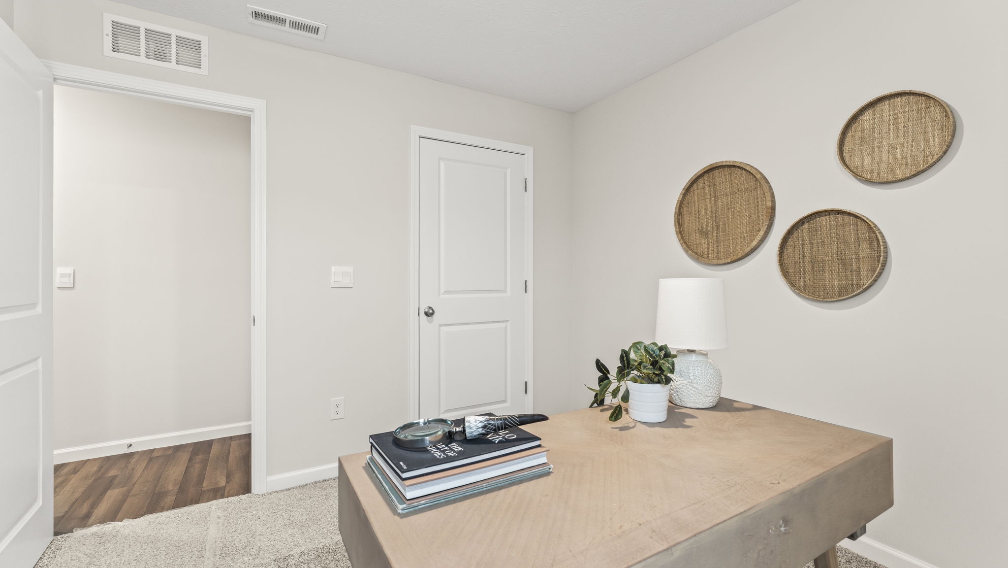 Bedroom 3, flex-office, study, library, entertainment, game, craft room