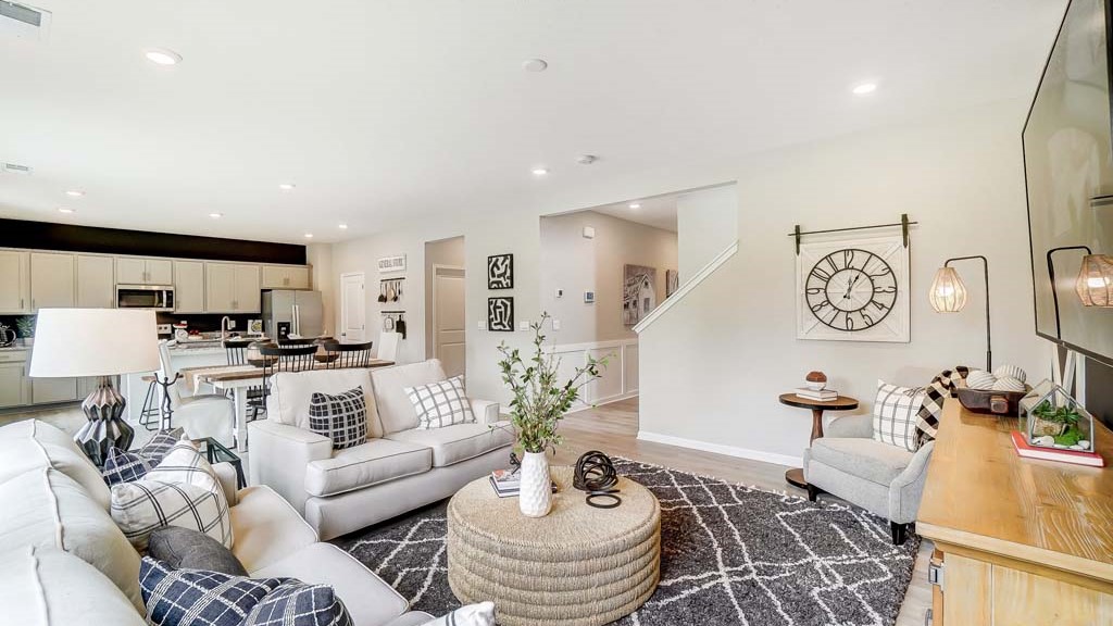 Great room with all modern decorations.