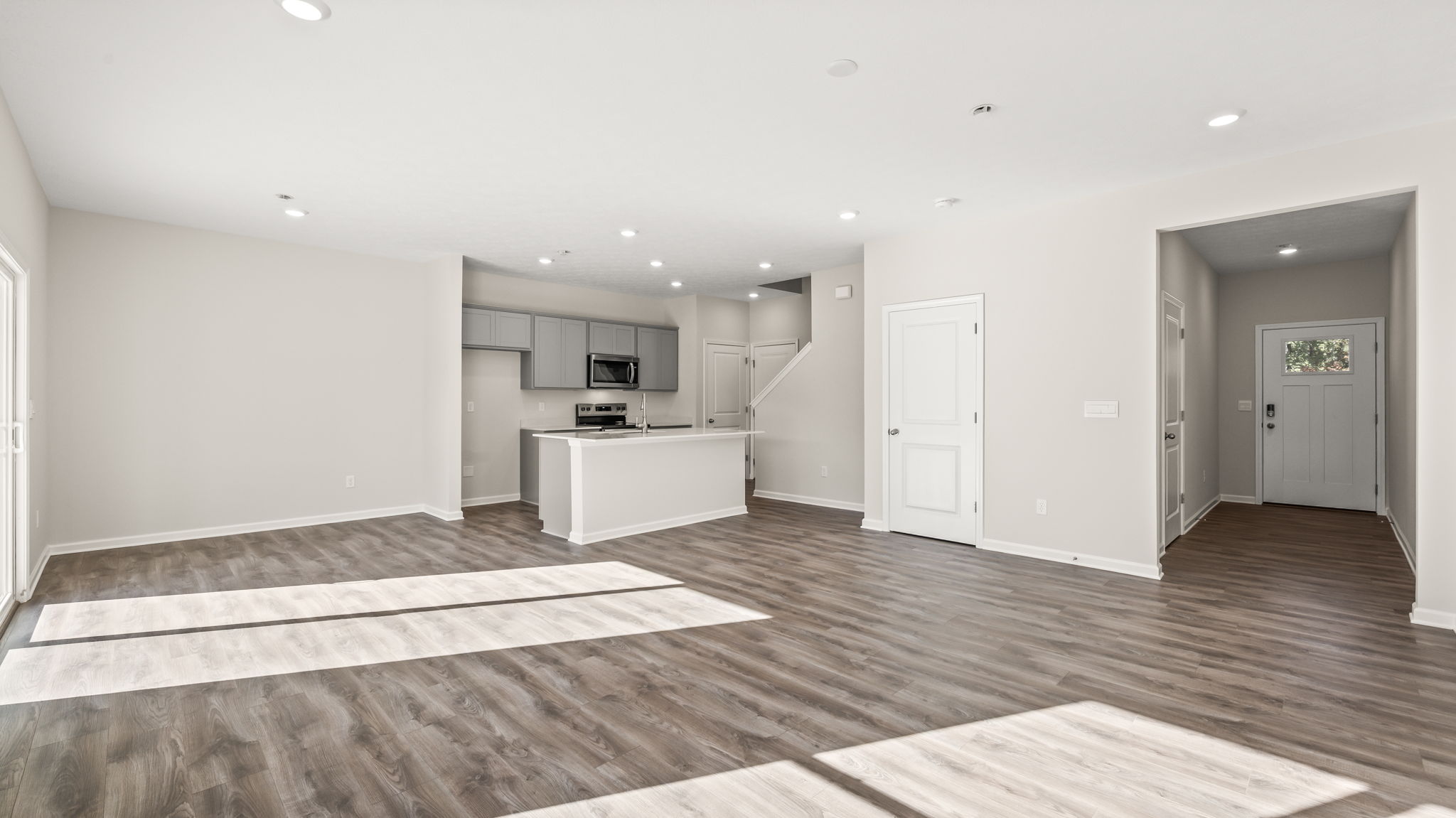 4046 Willow Grove Dr exterior