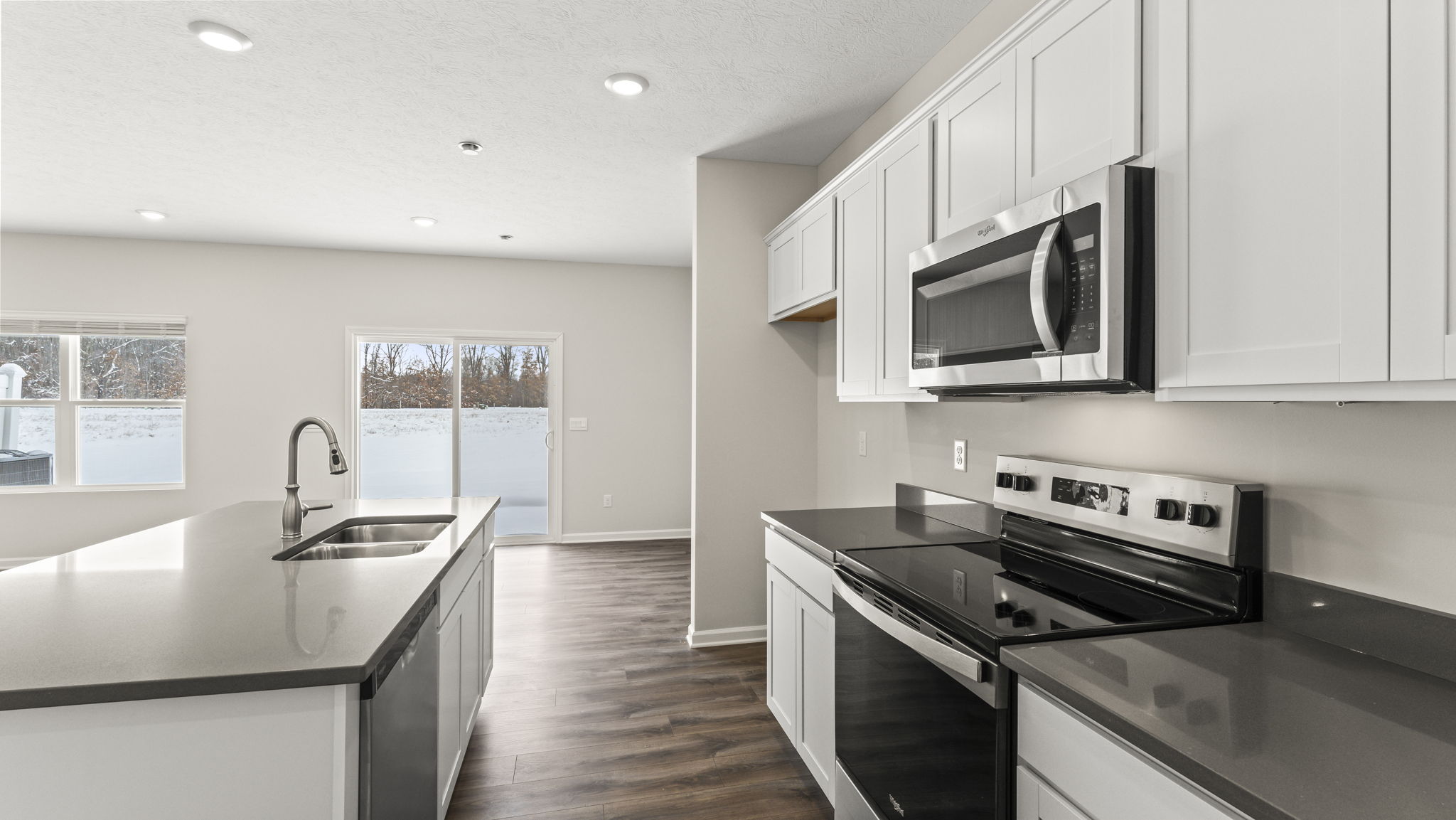 Side view of kitchen oven range