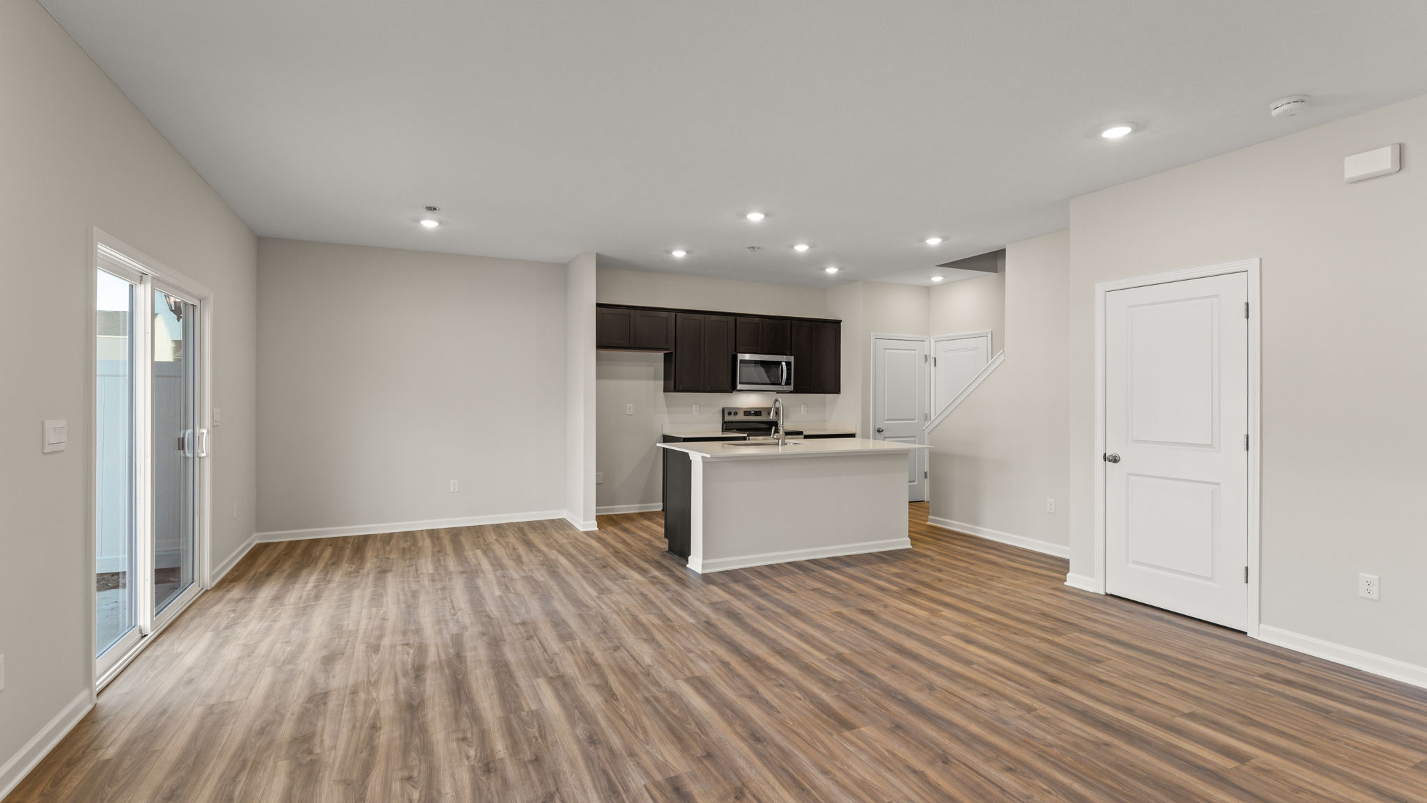 Full great area and kitchen.