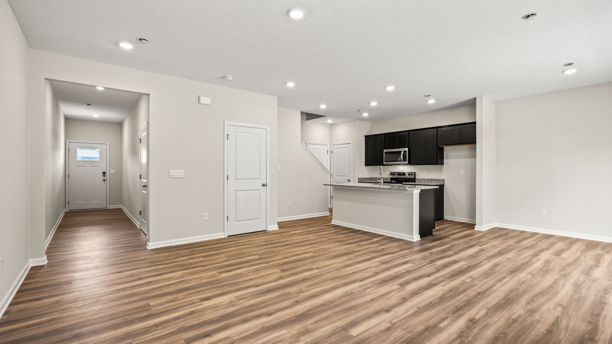Full kitchen and great area