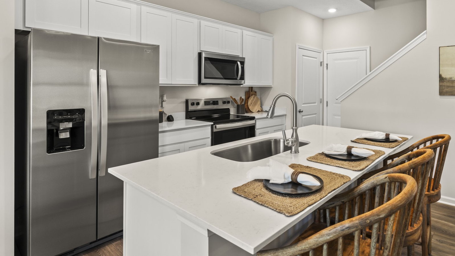 Quarter view of kitchen island