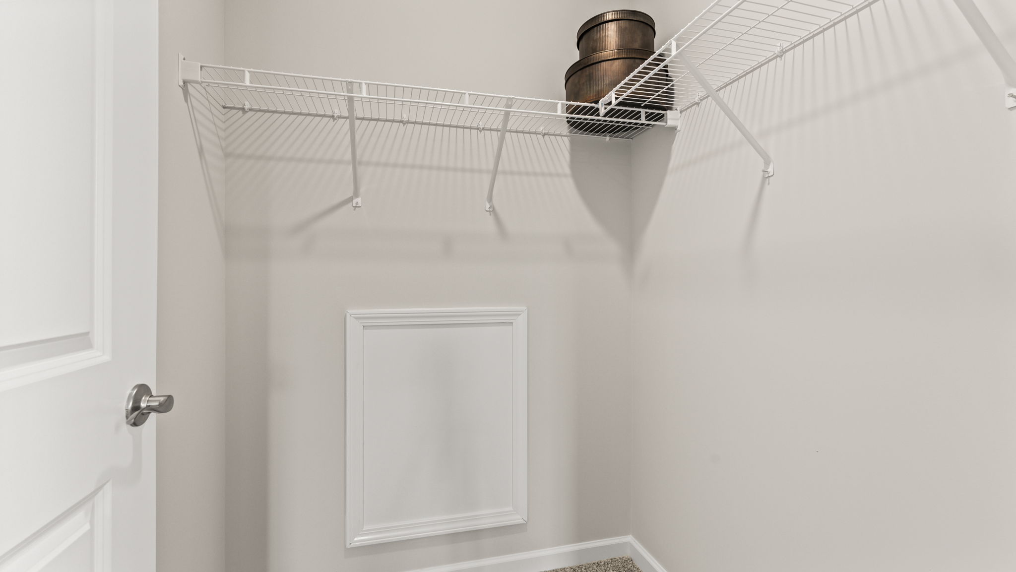 Walk-in closet wth wire rack shelving