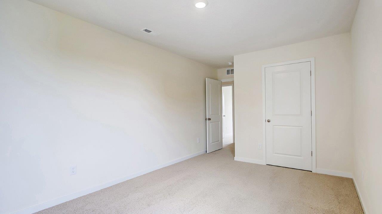 fourth bedroom entry and closet