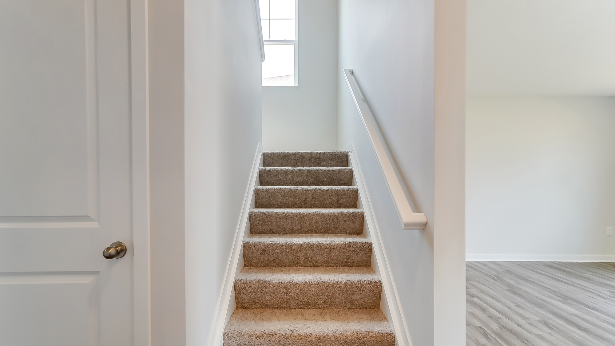 turnback staircase with single window