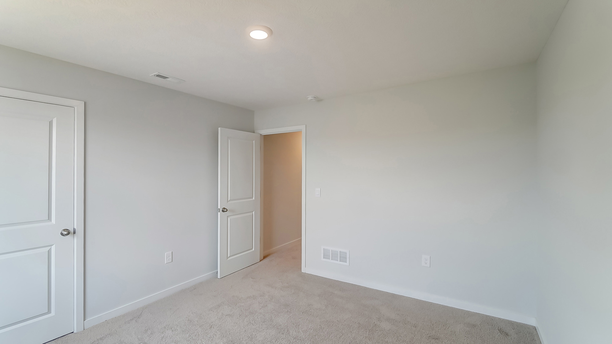 third bedroom closet and entry