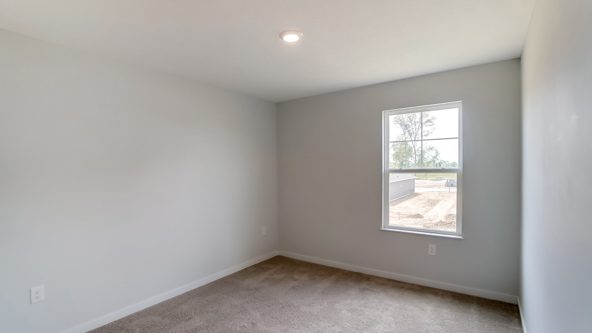 fourth bedroom with single window