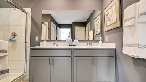 ensuite bath double vanity