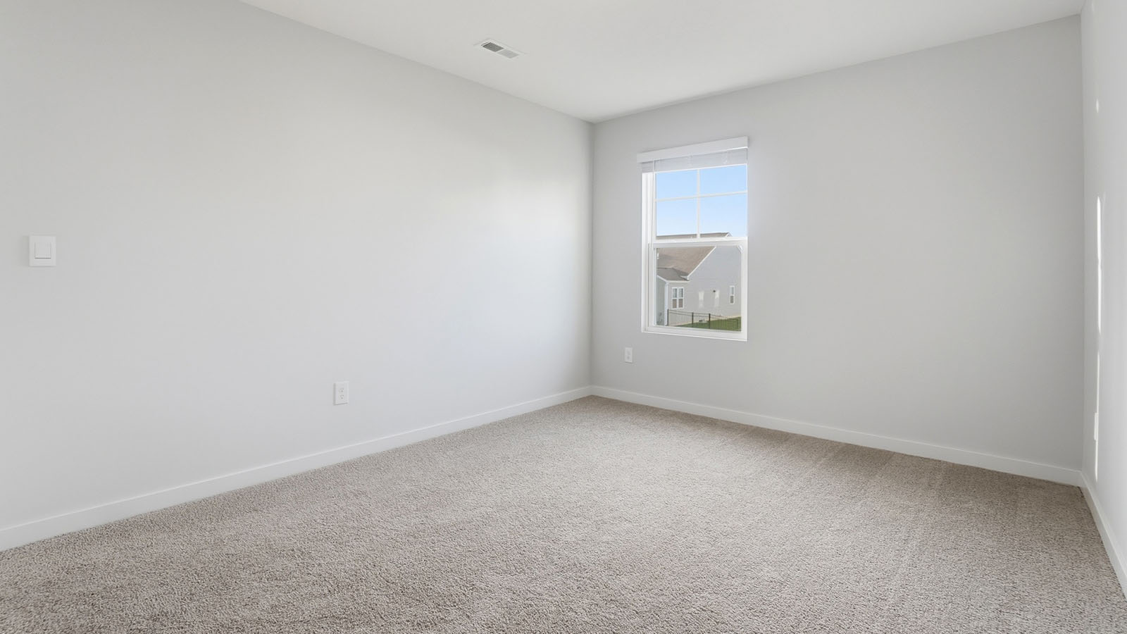 second bedroom with single window