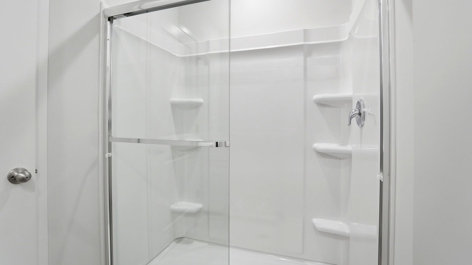 ensuite walk in shower