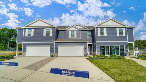 Tallmadge 2 story model townhome exterior