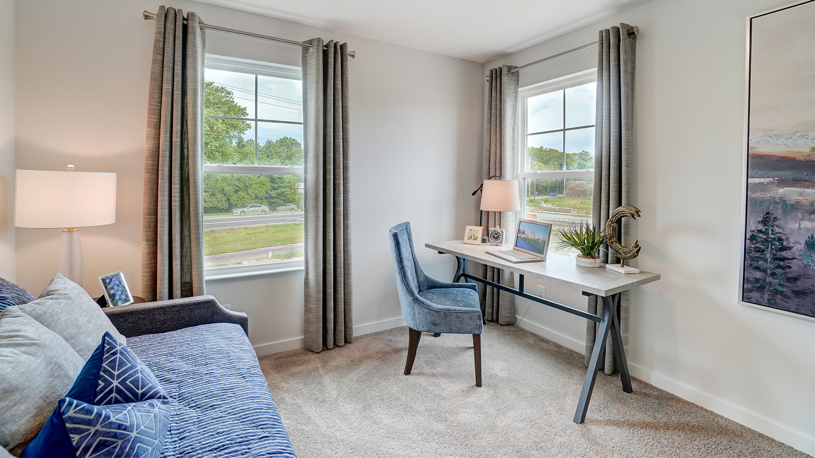 fourth bedroom with day bed, desk and chair