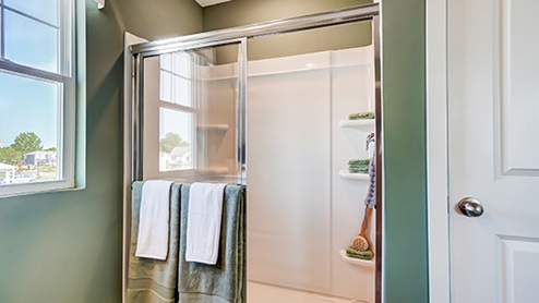 Maplewood Model Primary Bath