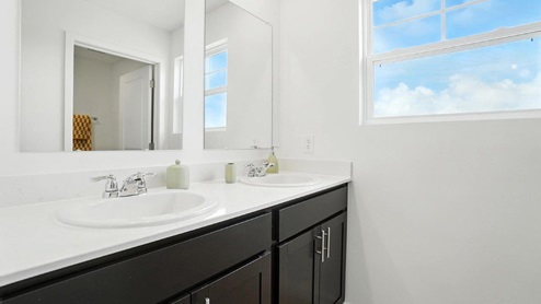 third full bath double vanity