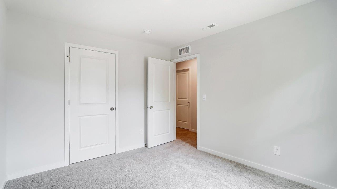 fourth bedroom closet and entry