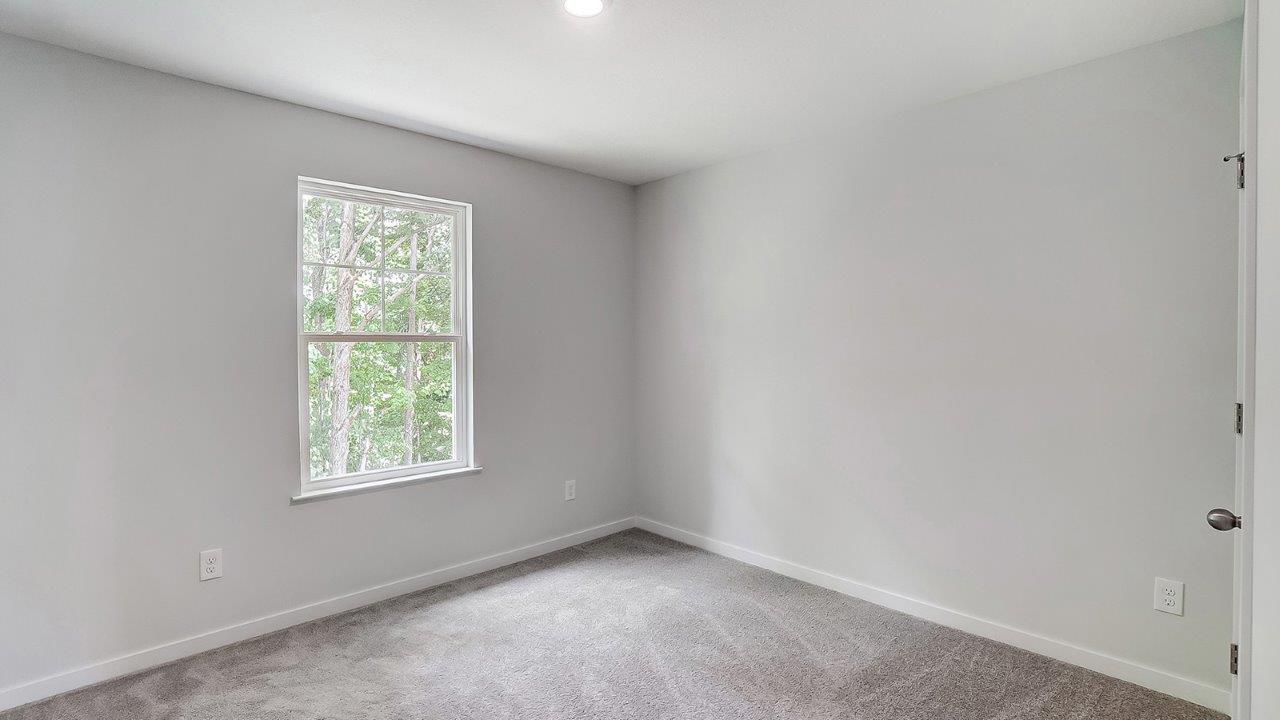 third bedroom with single window
