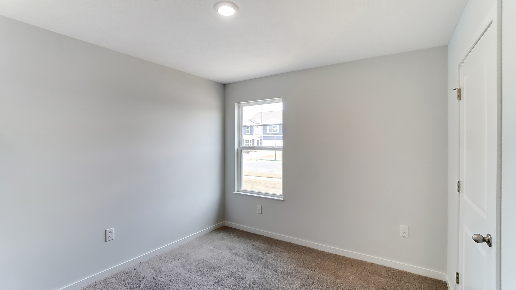 second bedroom with single window