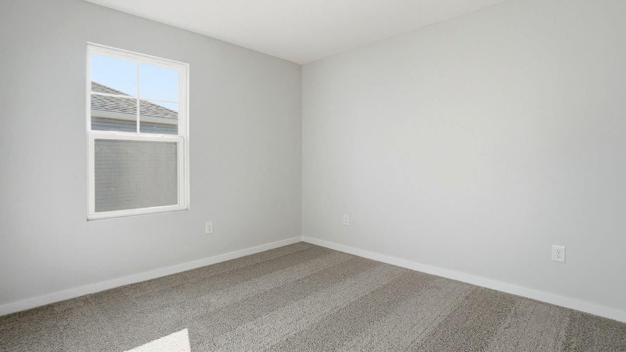 third bedroom with single window