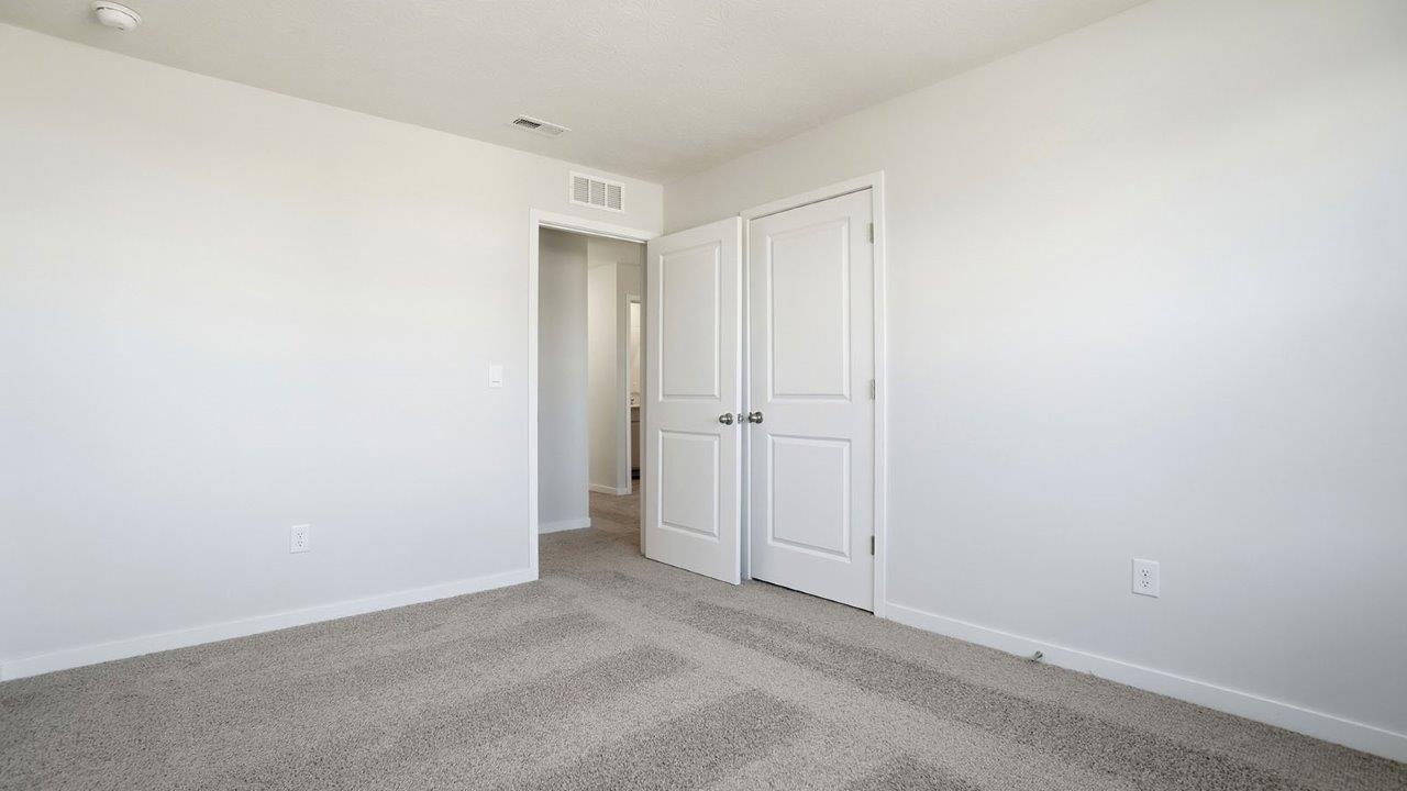 fourth bedroom entry and closet