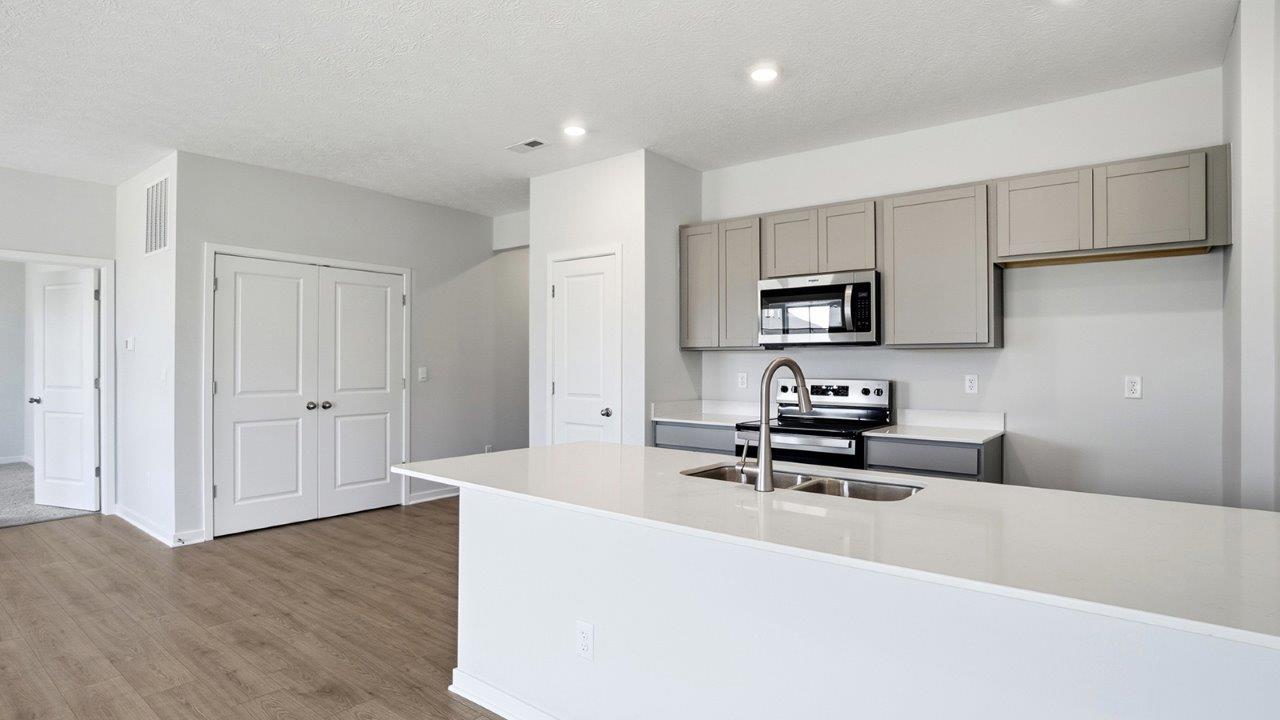 Freeport kitchen with white cabinets