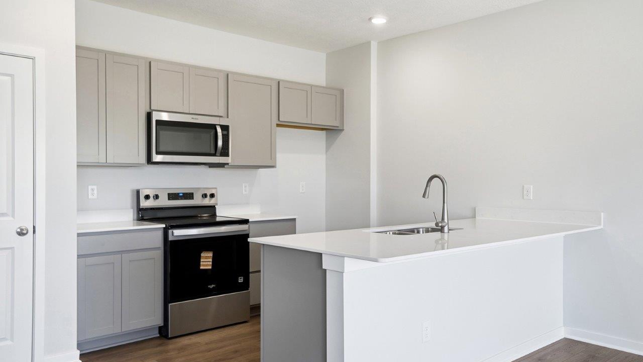 Freeport kitchen with white cabinets
