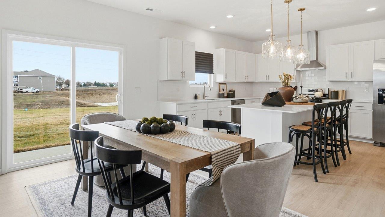 Lyndhurst Dining Area