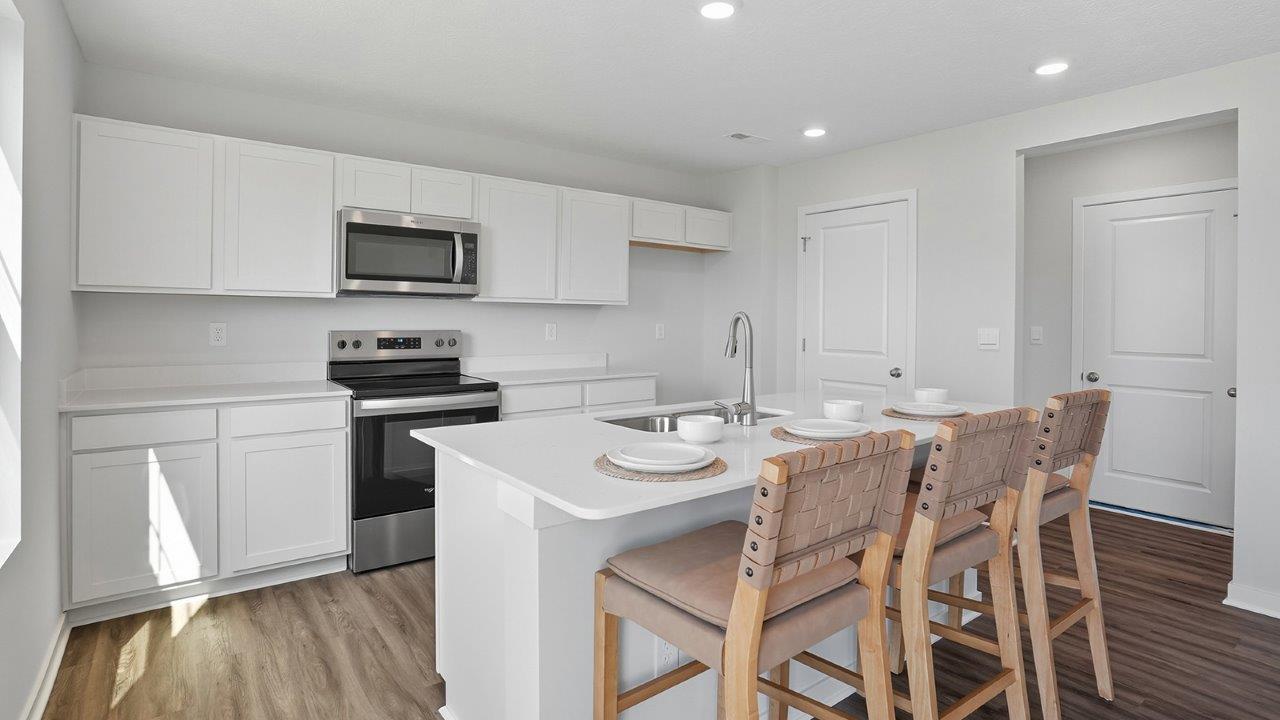 Bellamy kitchen with white cabinets