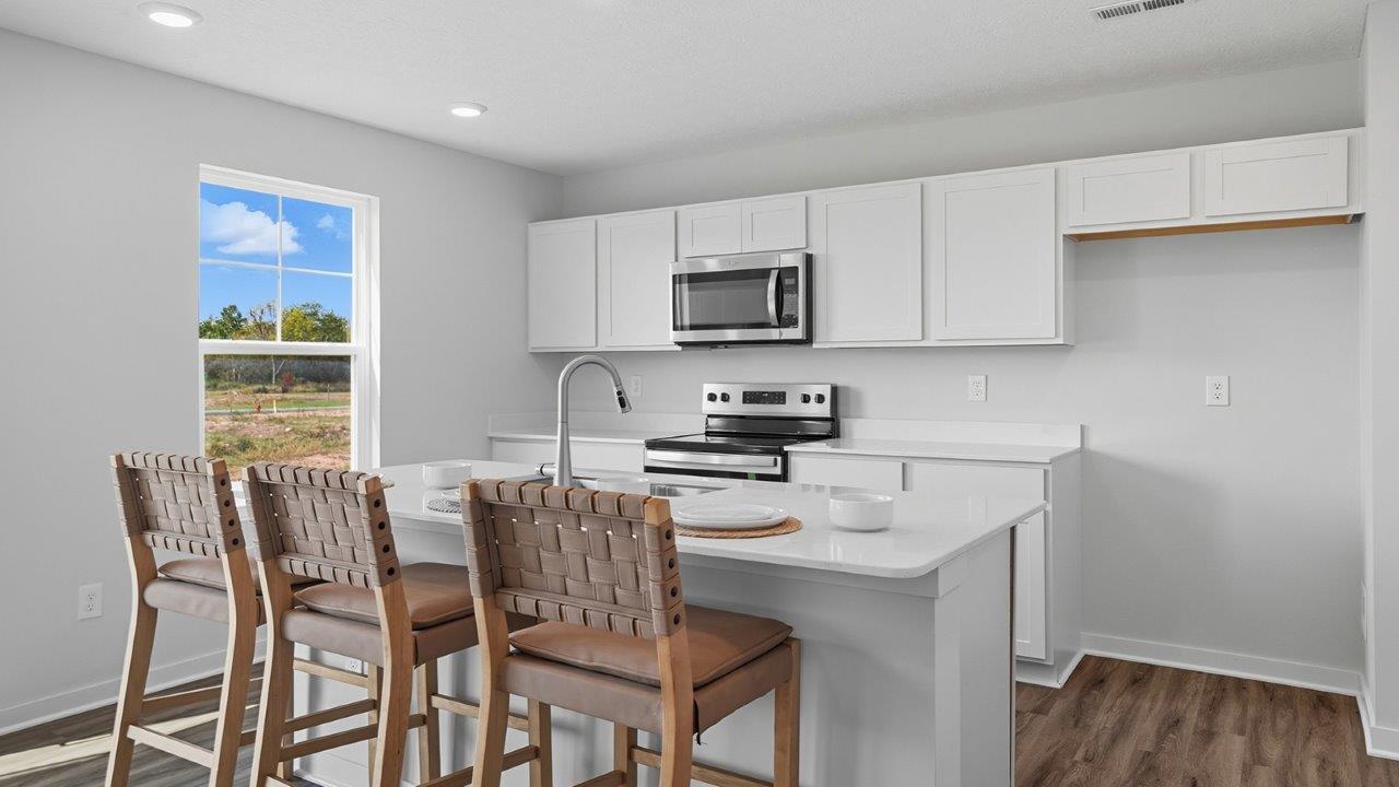 Bellamy kitchen with white cabinets