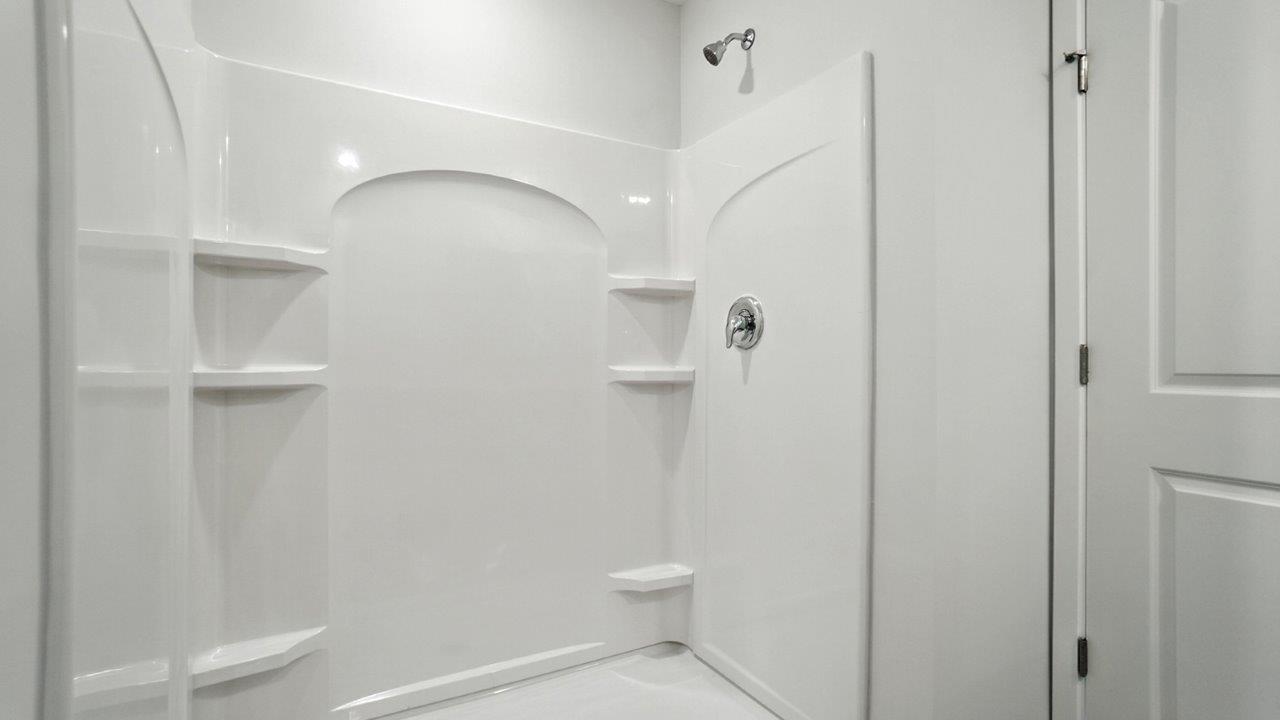 ensuite shower