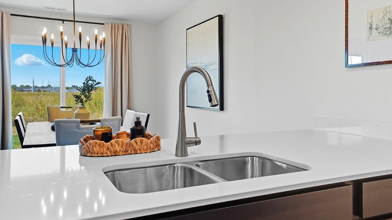 Freeport Kitchen with dark stain cabinets