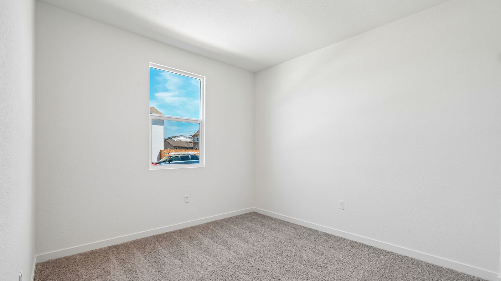 Montego Cali Plan 1924  spacious guest bedroom